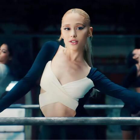 Ariana Grande Thumbnail