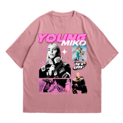 Young Miko Oversized Miniatura