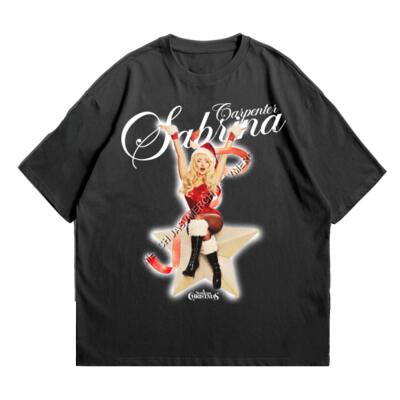 Sabrina Carpenter Xmas Oversized Miniatura